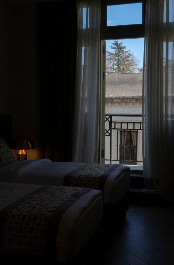 Grand Opera Hotel Kutaisi Exterior photo